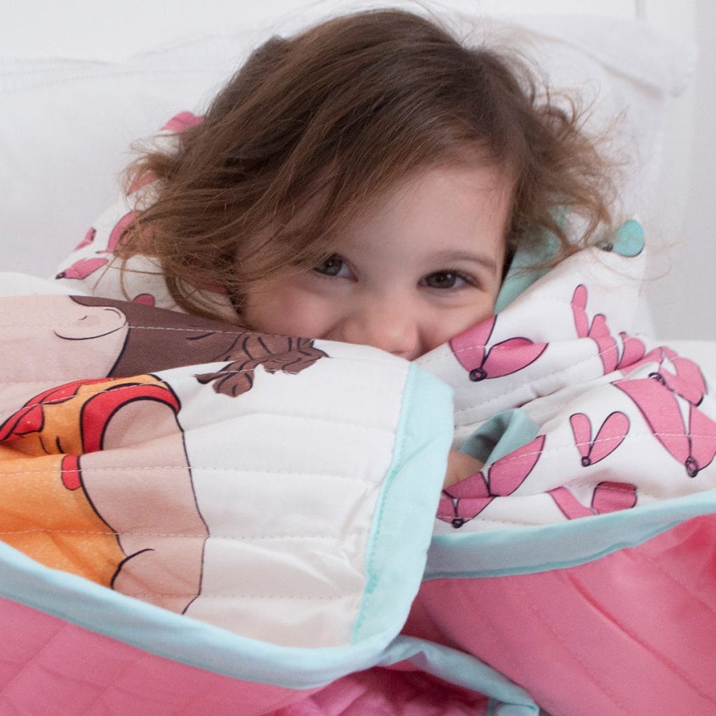Pink "BELLE" bed cover blanket