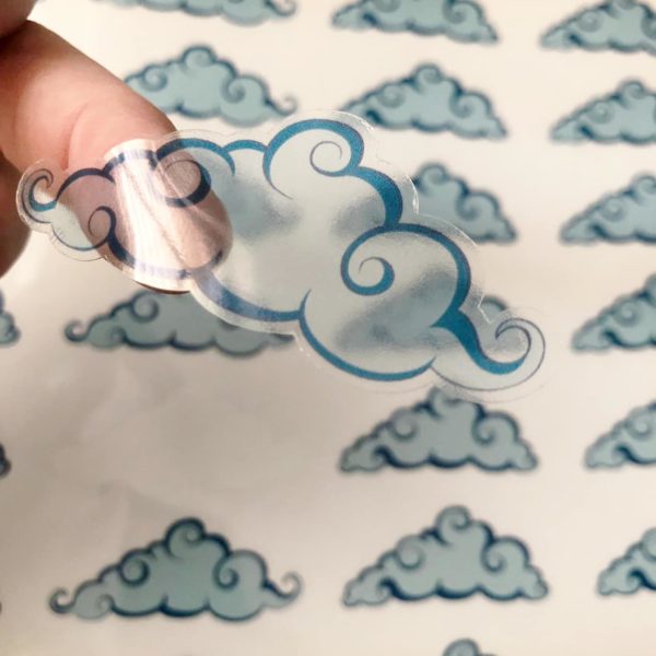 מדבקות קיר לחדרי ילדים – גיליון מדבקות עננים